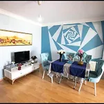 2Br - 1Lr Seaview Family Flat 10 Min Walk To Center
