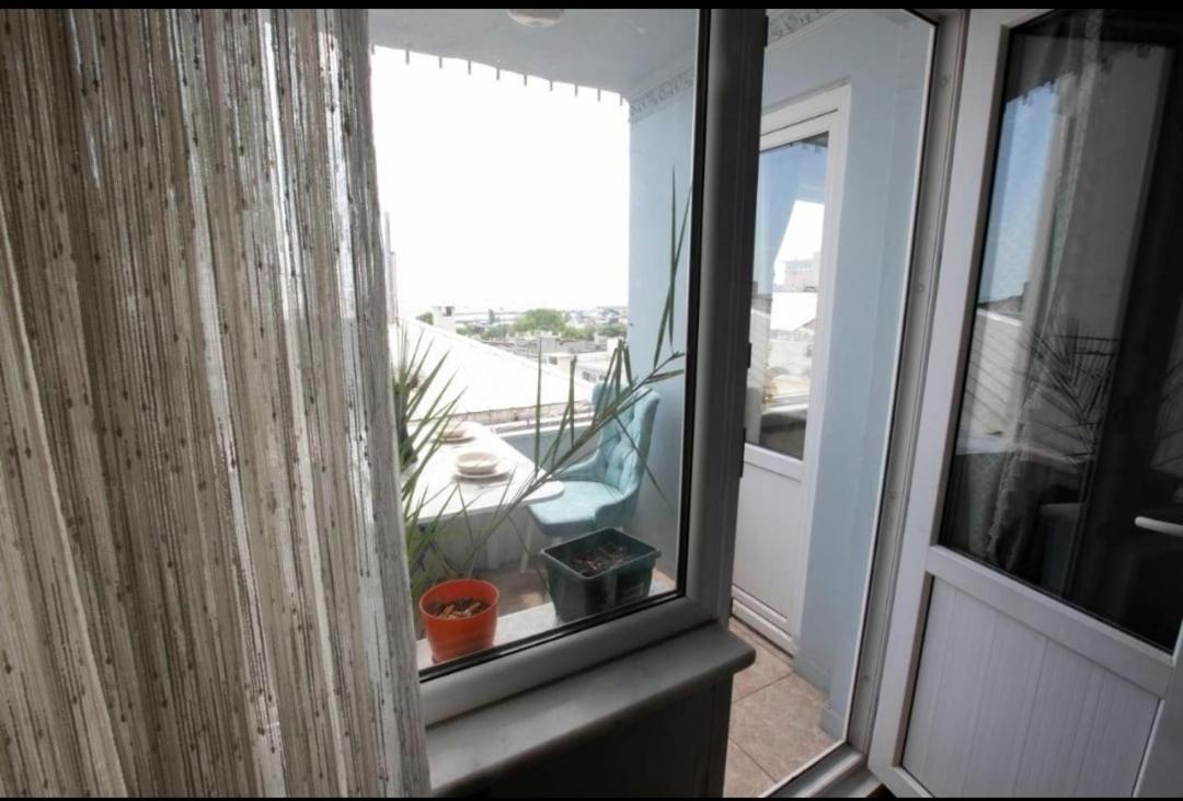 2br - 1lr Seaview Family Flat 10 Min Walk To Center