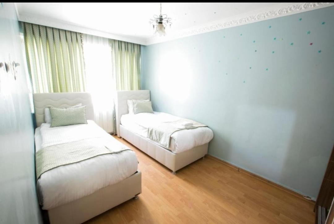2br - 1lr Seaview Family Flat 10 Min Walk To Center Daire *