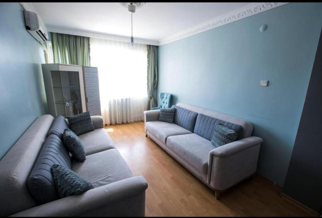 2br - 1lr Seaview Family Flat 10 Min Walk To Center Daire İstanbul